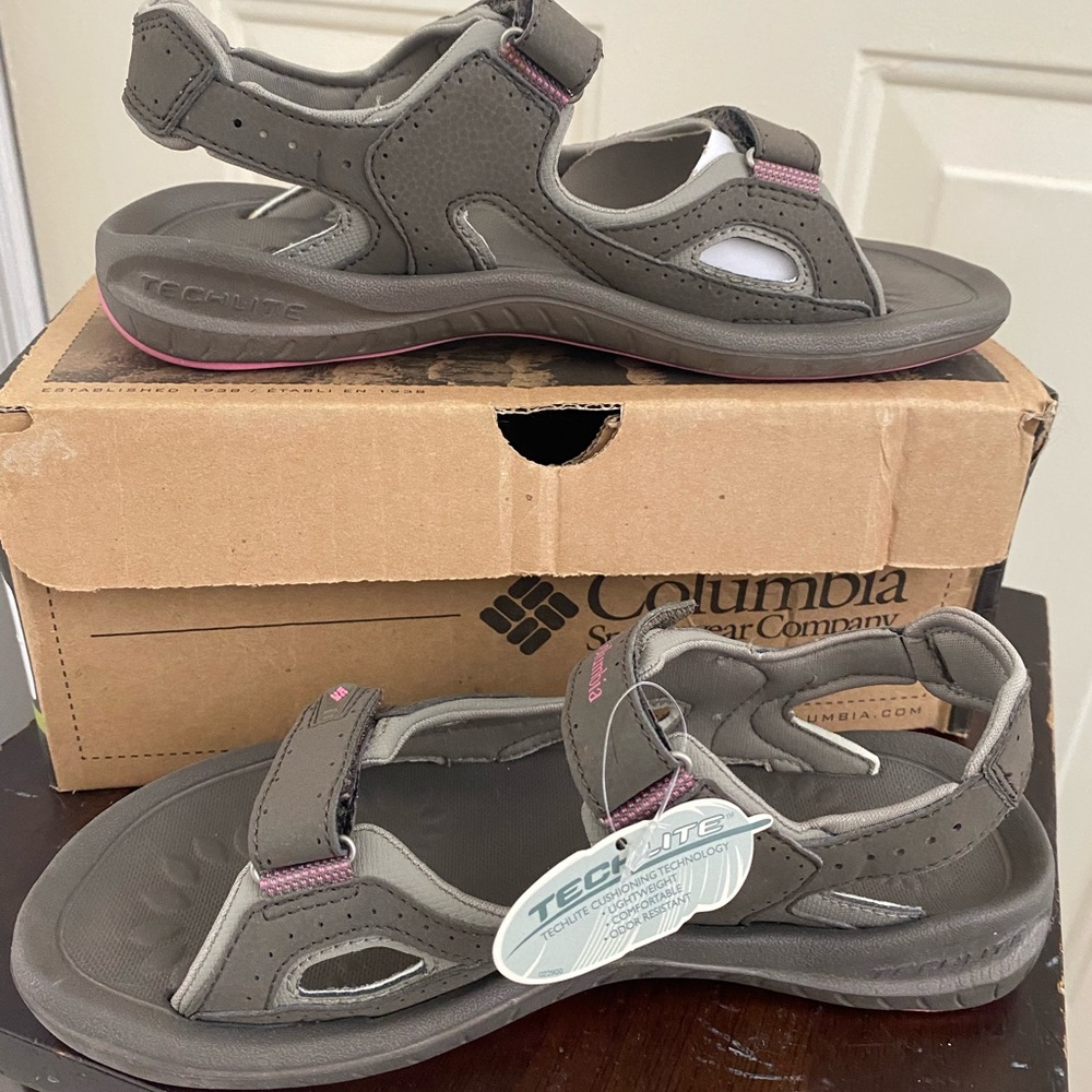 Columbia Woman’s Sandels. New with tags